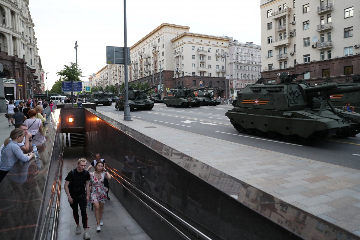 r Moskova'da askeri geçit provası