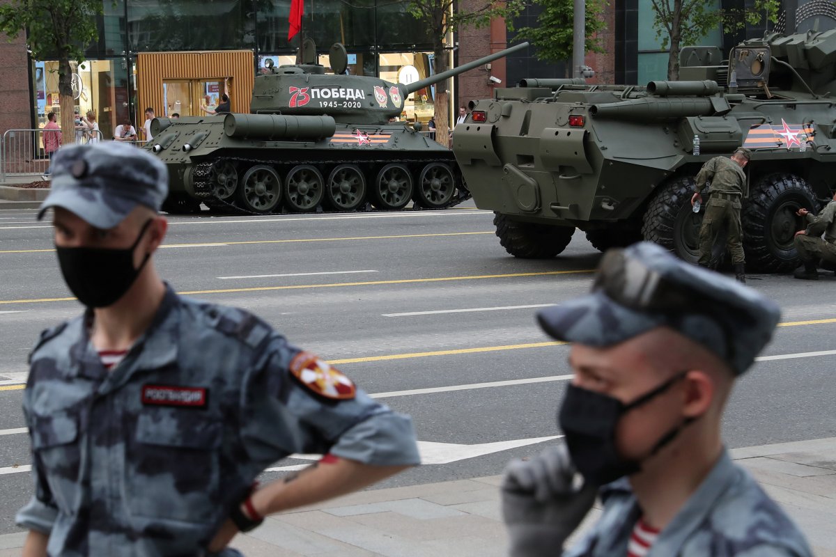 r Moskova'da askeri geçit provası