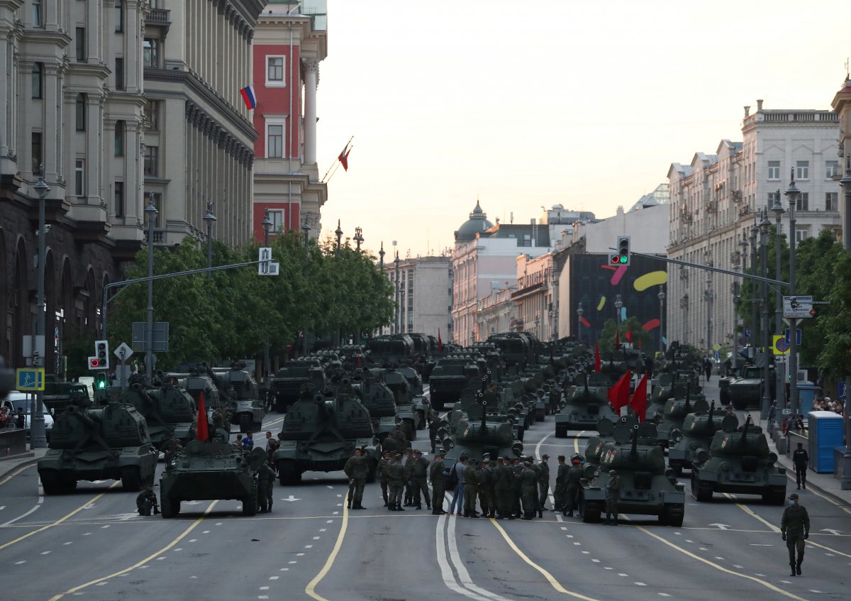 r Moskova'da askeri geçit provası