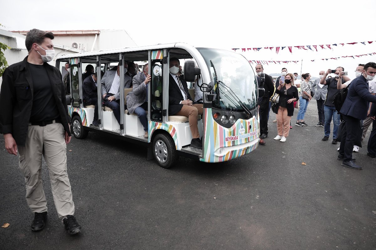 Adalar'da elektrik araçların kullanımına başlandı
