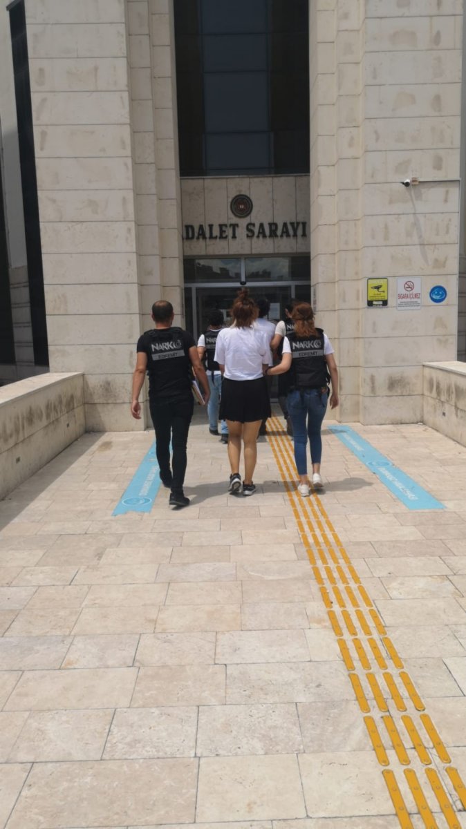 i Balıkesir'de 13 bin uyuşturucu hap ele geçirildi