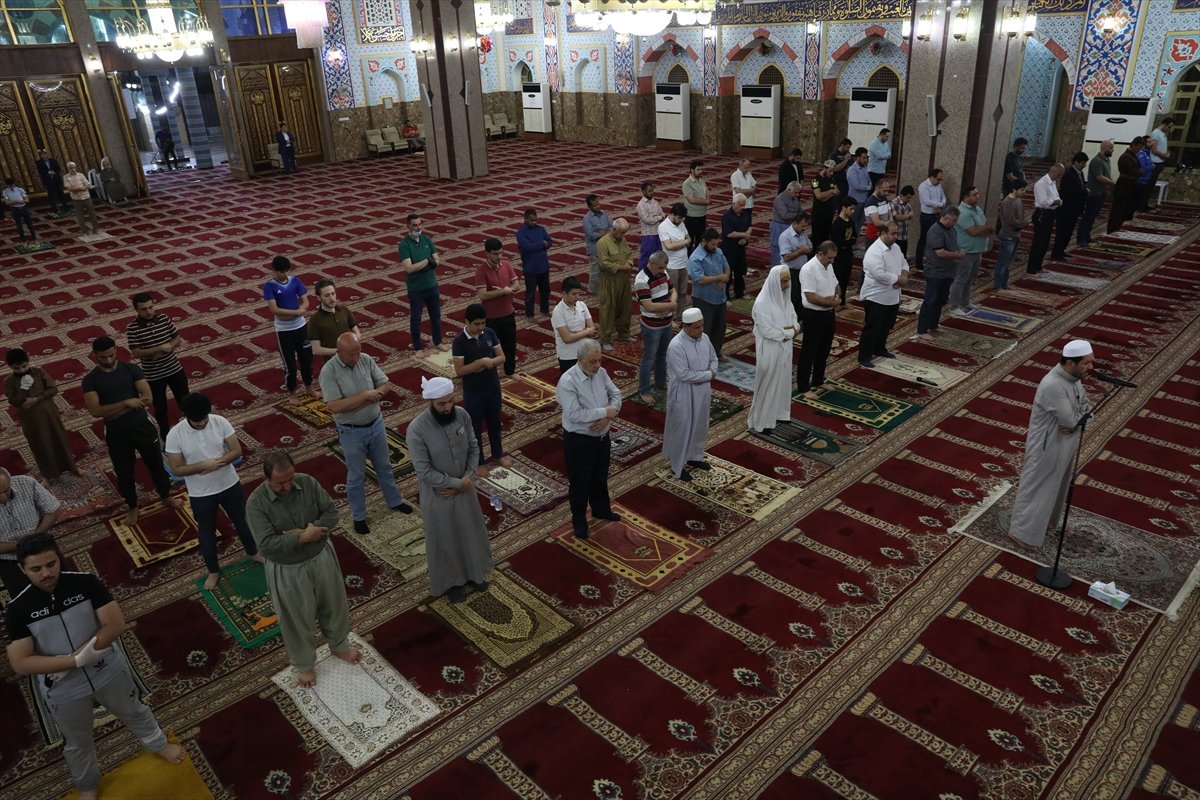 a Erbil'de camiler yeniden ibadete kapatıldı