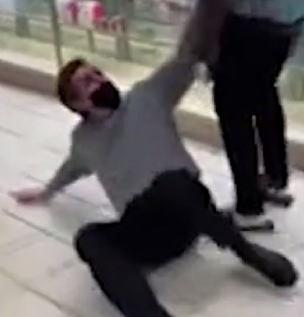 d ABD'de ırkçılık kavgası kameraya yansıdı