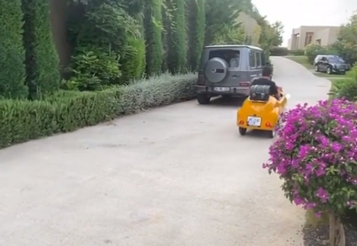 Acun Ilıcalı'nın nostaljik arabası