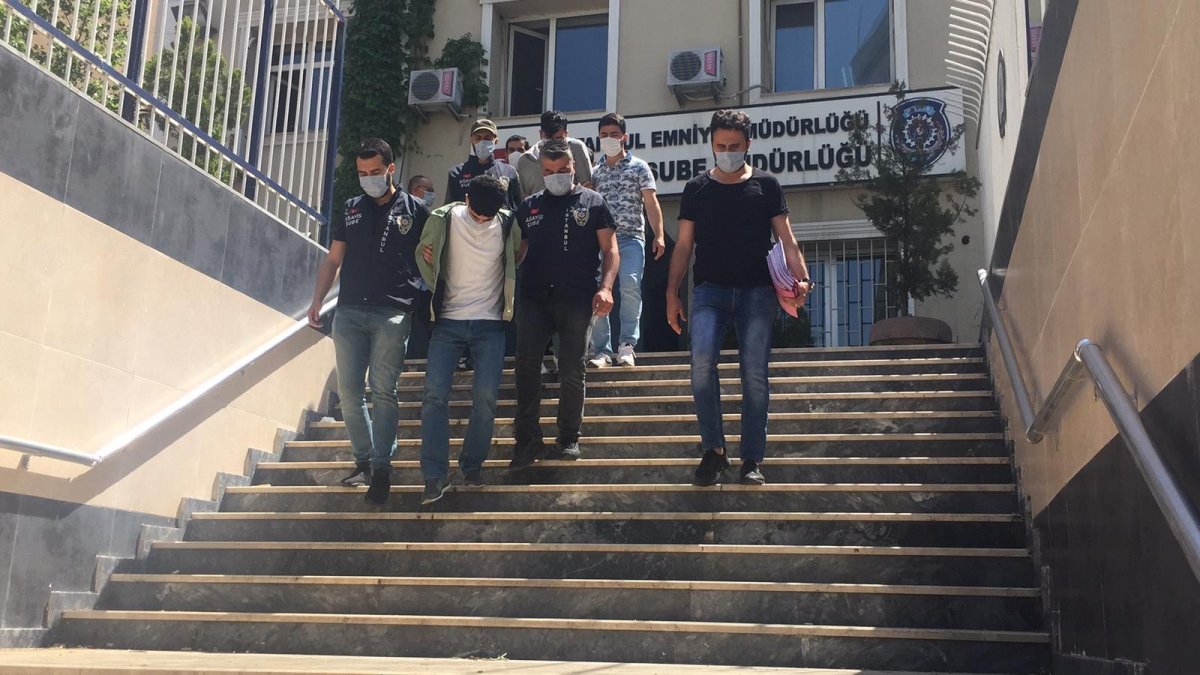 İstanbul'da 3 eve giren hırsızlar suçüstü yakalandı