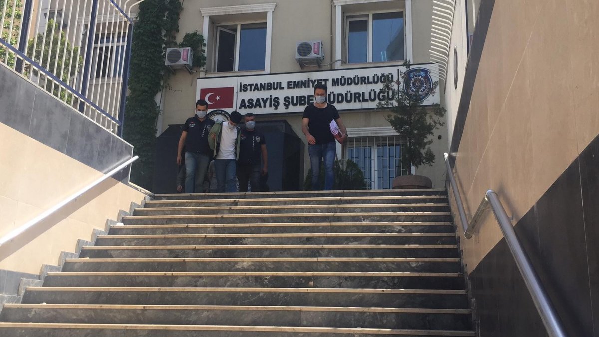 İstanbul'da 3 eve giren hırsızlar suçüstü yakalandı