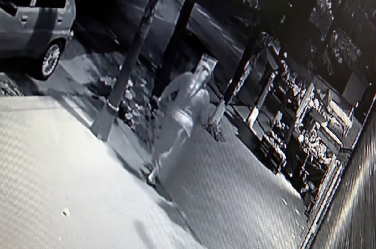 i Esenyurt'ta 23 yaşındaki arkadaşlarını öldürdüler