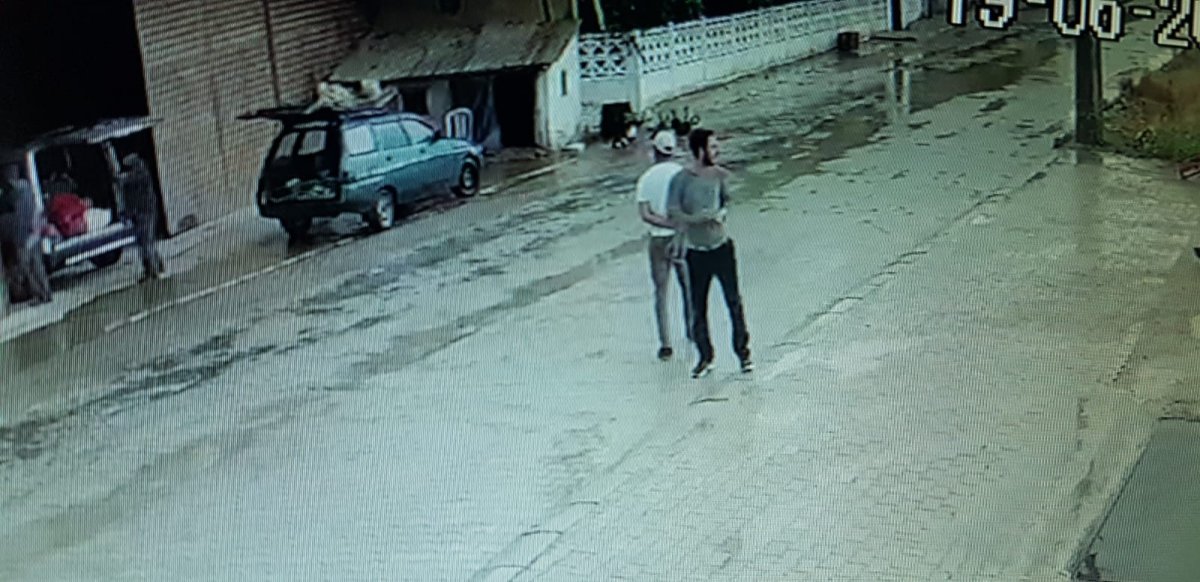 i Kütahya'da kablo çalan hırsızlar kamerada