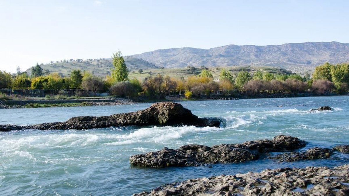 A Çin'de 8 öğrenci nehirde boğuldu