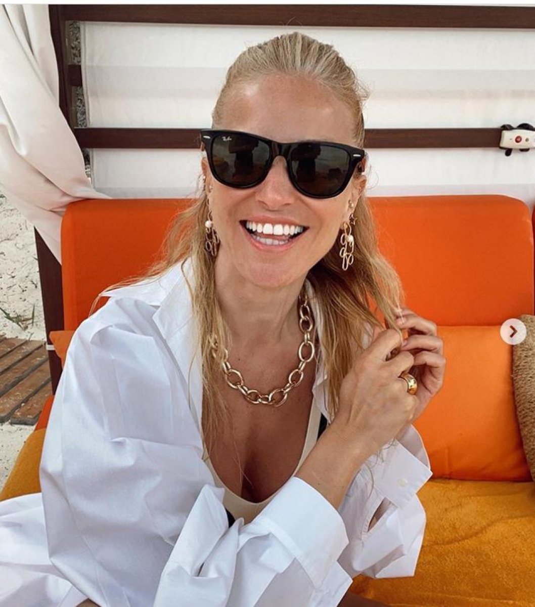 Burcu Esmersoy'dan tatil fotoğrafları