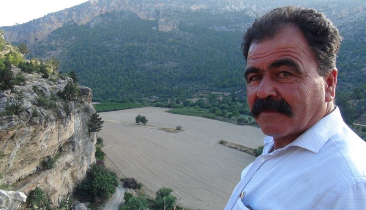 Mersin'de kayalığı Trump'a benzettiler