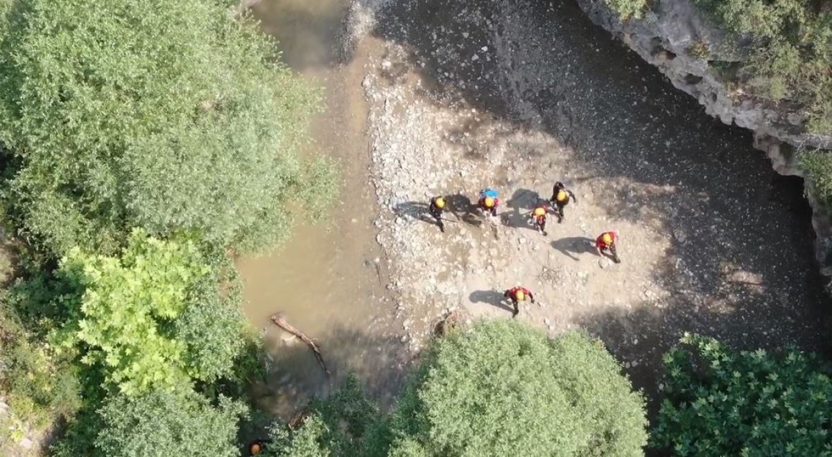 Bursa'daki selde kaybolan Derya aranıyor