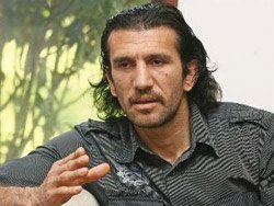 Rüştü Reçber futbolu bıraktı