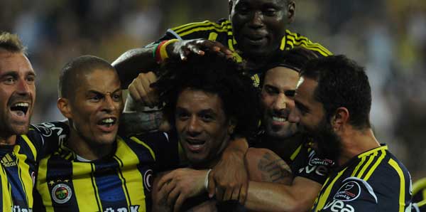 Fener'in Barcelona'dan tek farkı