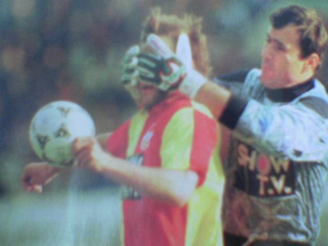 Hayrettin Demirbaş direklerle güreşen adam