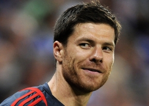 Bayern Münih Xabi Alonso'yu kadrosuna katıyor