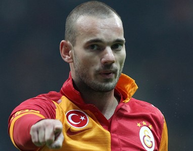 Sneijder, Hagi'yi geçmek üzere
