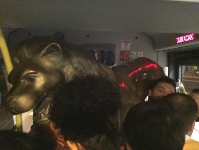 Galatasaray'ın Aslan'ı çalındı