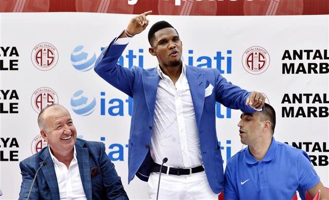 Eto'o Antalyaspor'a imza attı