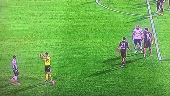 Quaresma önce gol attı sonra oyundan atıldı