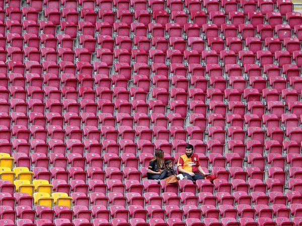 Sabri Sarıoğlu kaptanlığı kabul etmedi