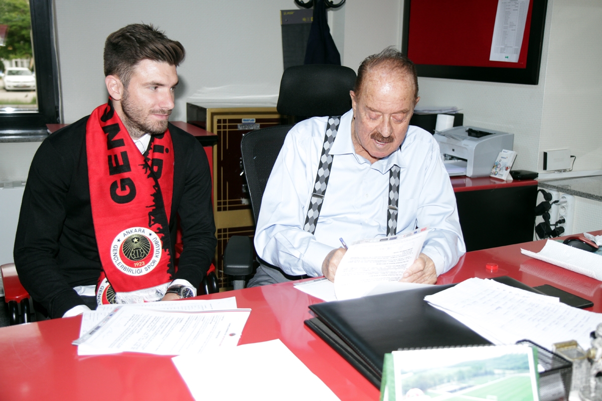 İlhan Cavcav transfer için hastaneden çıktı