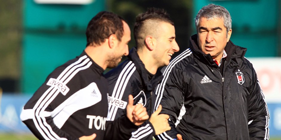 Oğuzhan Özyakup çalıştığı teknik adamları UEFA'ya anlattı