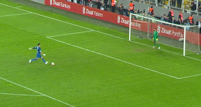 Volkan Demirel: Penaltıyı kaçırdığıma çok şaşırdım