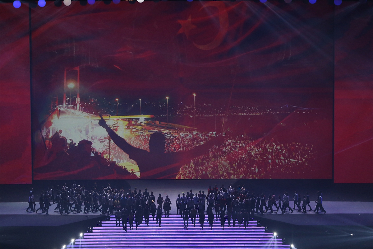 İşitme Engelliler Olimpiyat Oyuncuları'nda müthiş açılış