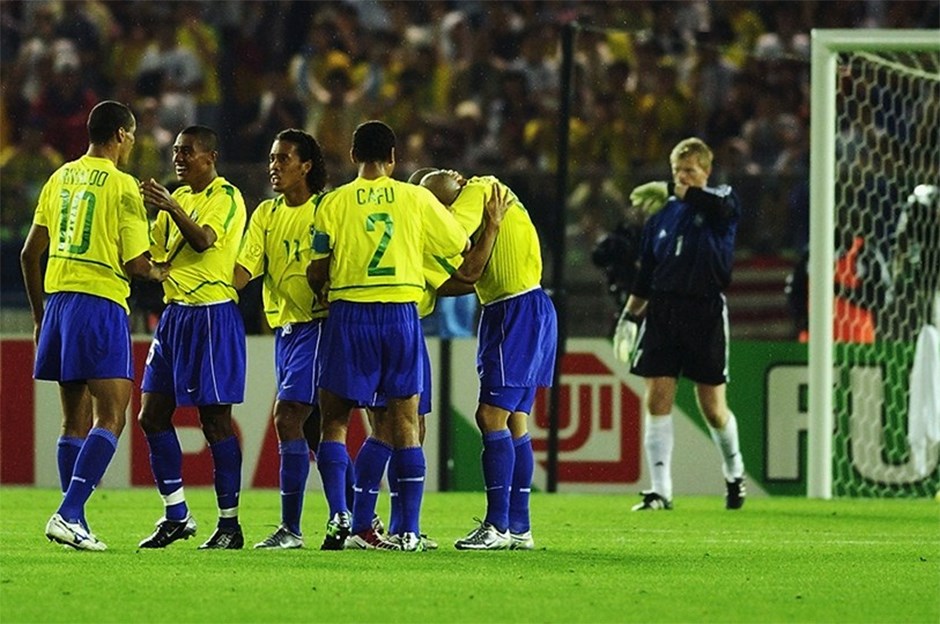 Kaka futbola veda etti