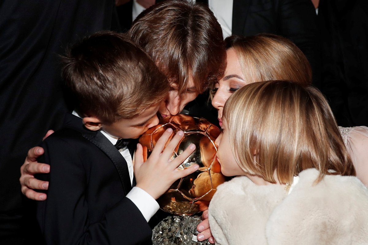 Ballon d'Or'u kazanan Modric tarihe geçti