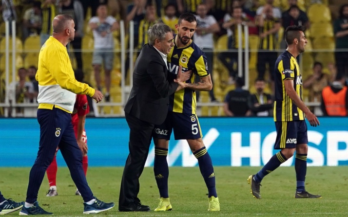 Fenerbahçe'de Mehmet Topal ıslıklandı