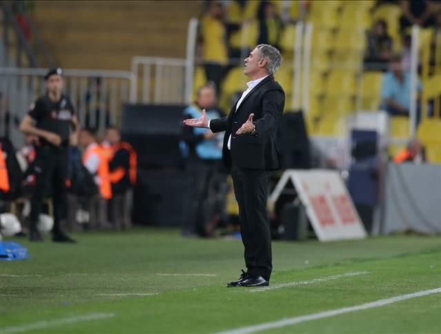 Fenerbahçe'de Mehmet Topal ıslıklandı