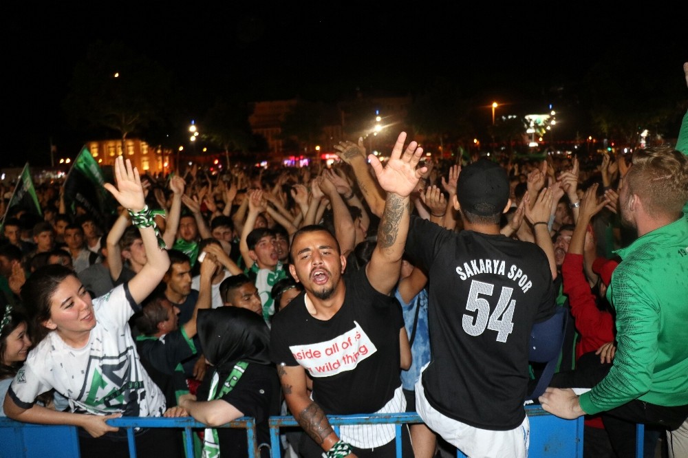 i Sakarya'da final coşkusu