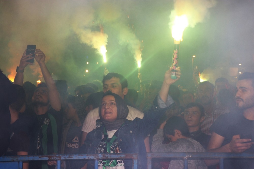 i Sakarya'da final coşkusu