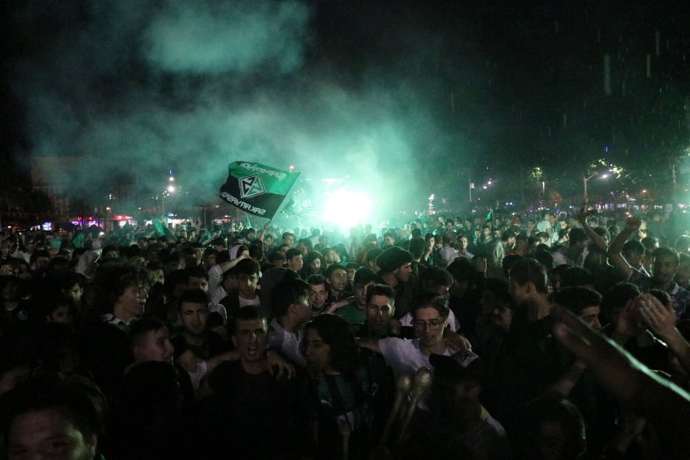 i Sakarya'da final coşkusu