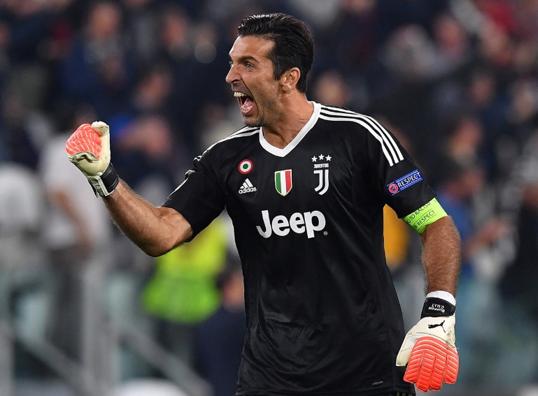 Buffon, Juventus'a dönüyor