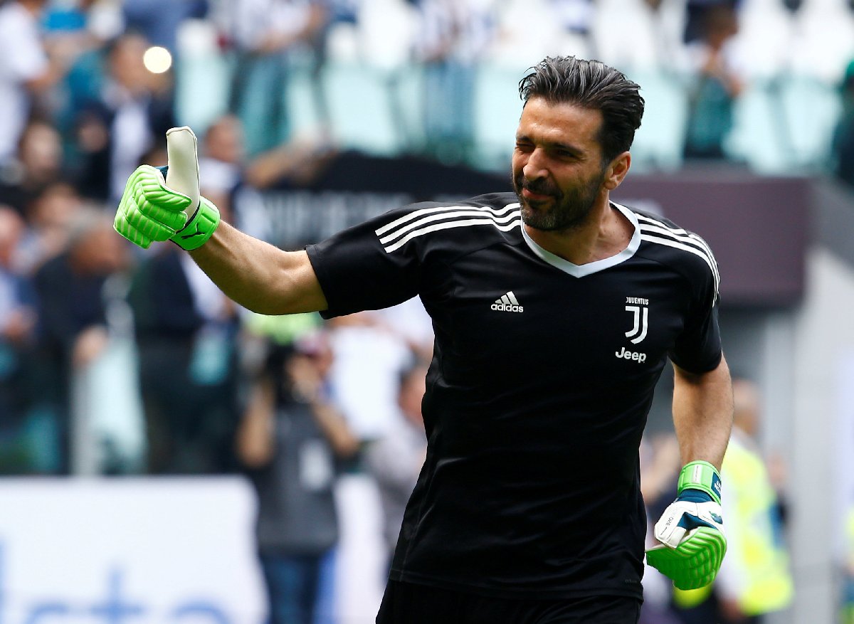 Buffon, Juventus'a dönüyor