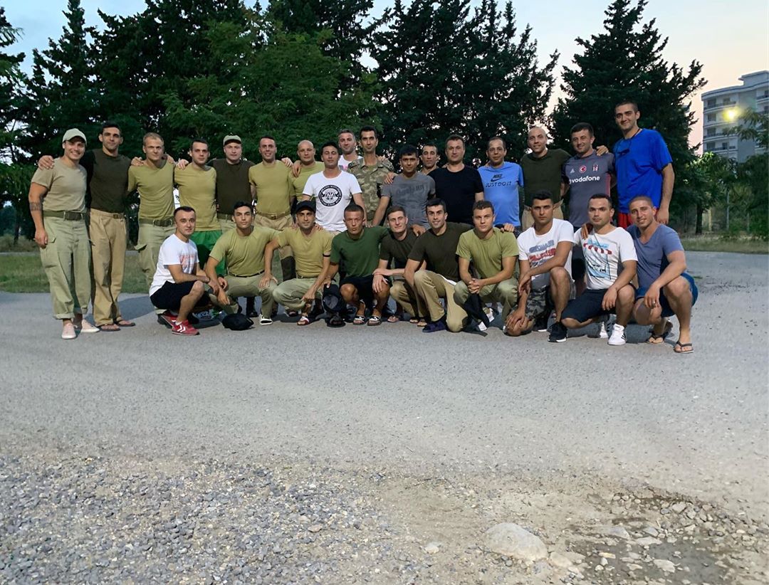 Futbolcular tezkere aldı