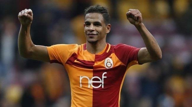 Fernando Sevilla'yla anlaştı