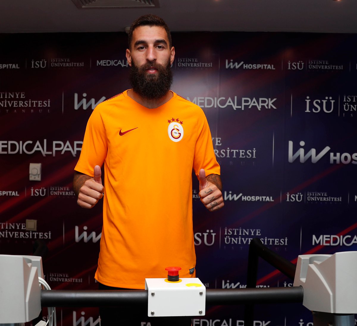 Galatasaray Jimmy Durmaz ve Şener'i KAP'a bildirdi