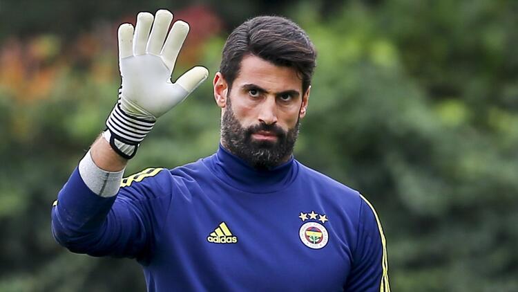 Volkan Demirel ve Selçuk İnan kalıyor