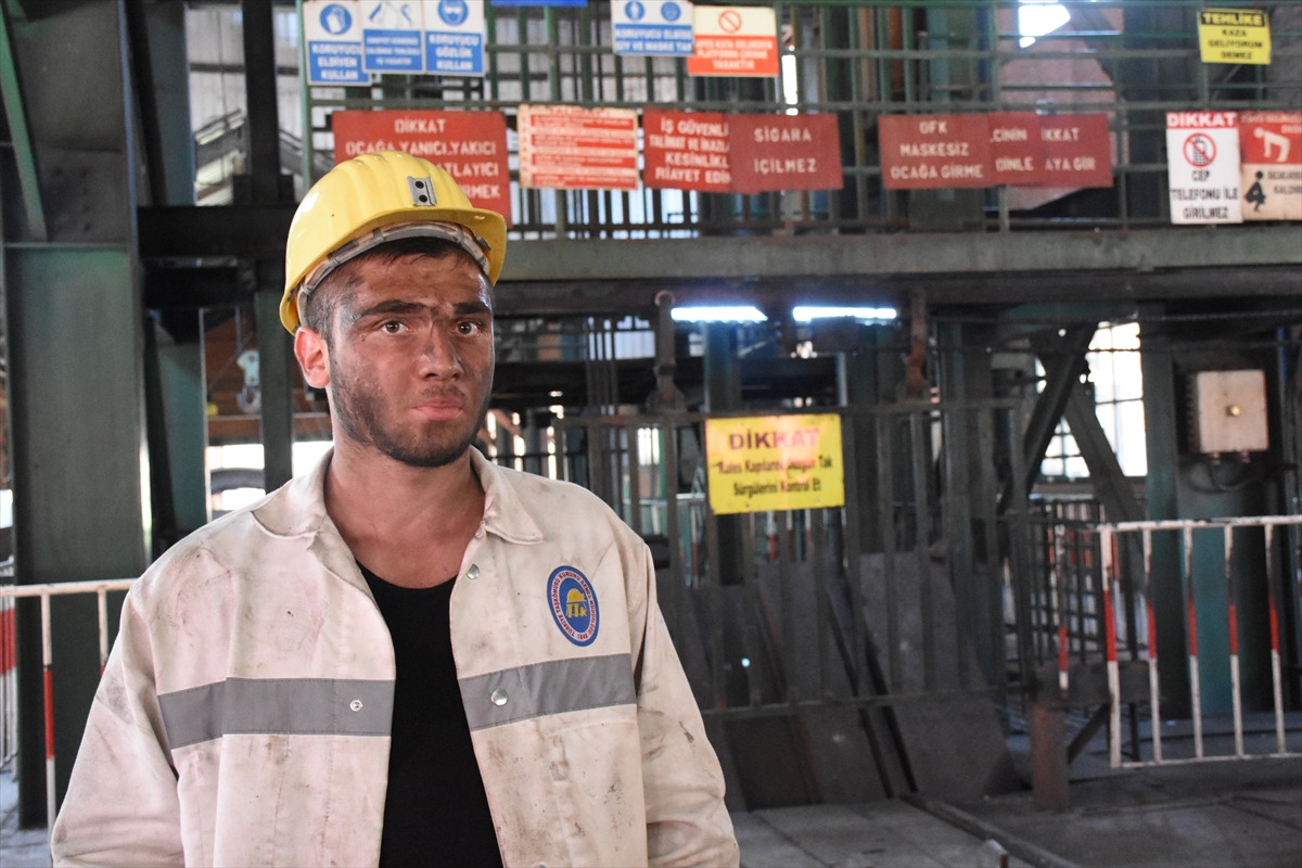 18 yaşındaki futbolcu, madenci oldu