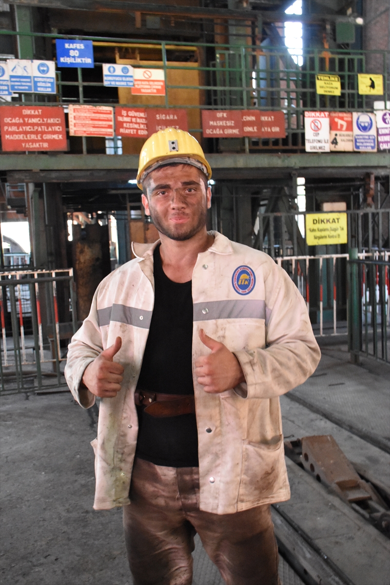 18 yaşındaki futbolcu, madenci oldu