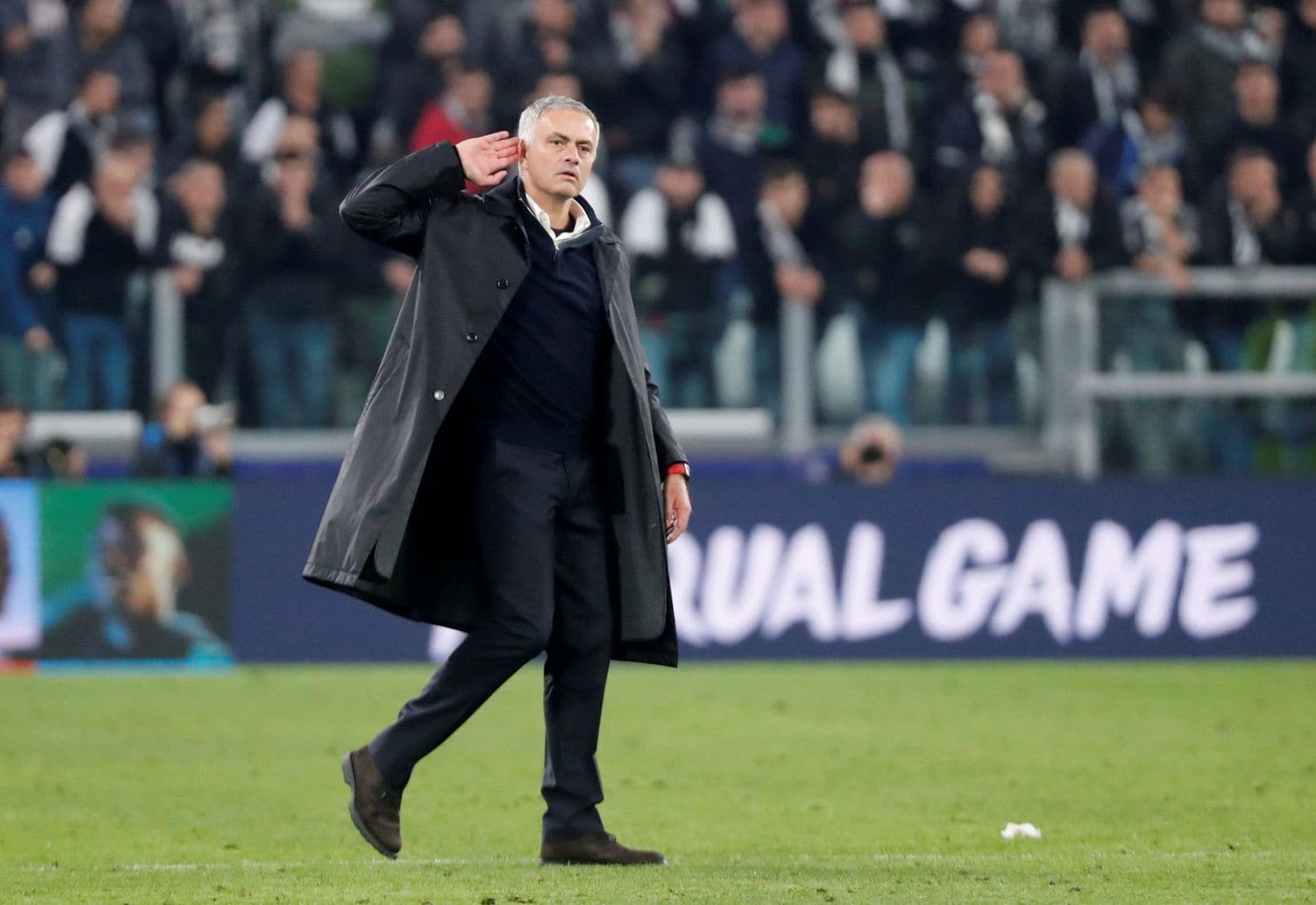 Çinliler Mourinho'ya servet teklif etti