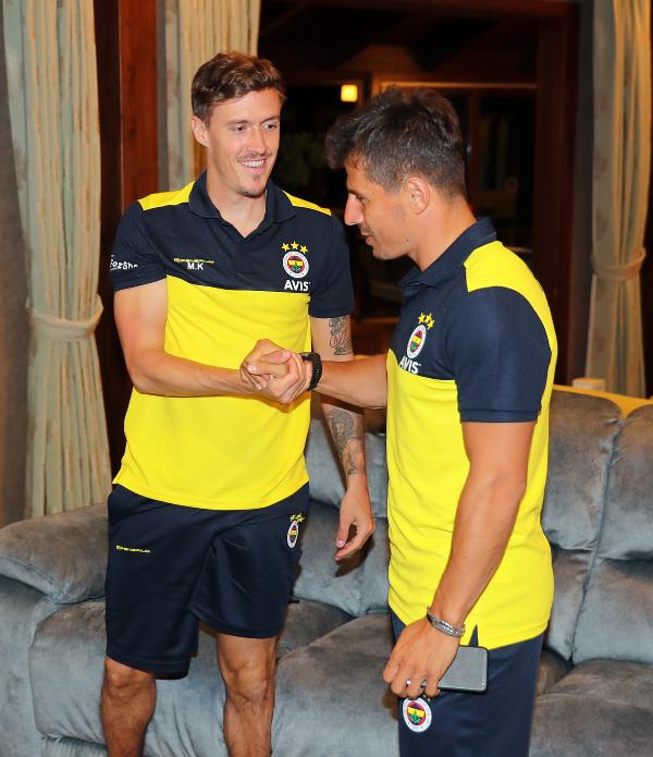 Fenerbahçe'de Emre Belözoğlu kampa katıldı
