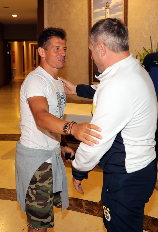 Fenerbahçe'de Emre Belözoğlu kampa katıldı