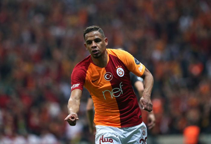 Fernando, Sevilla'ya transfer oldu