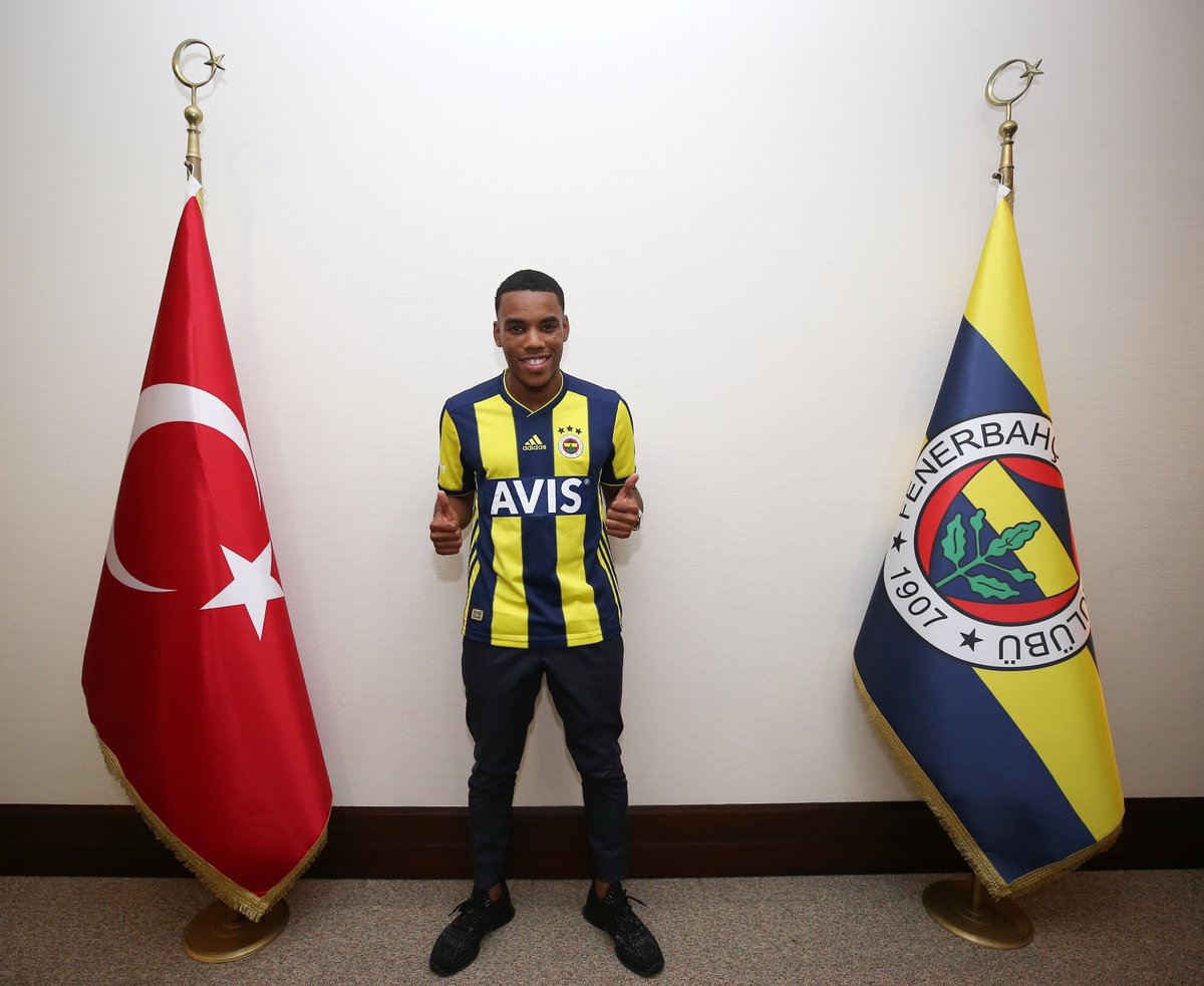 Rodrigues resmen Fenerbahçe'de