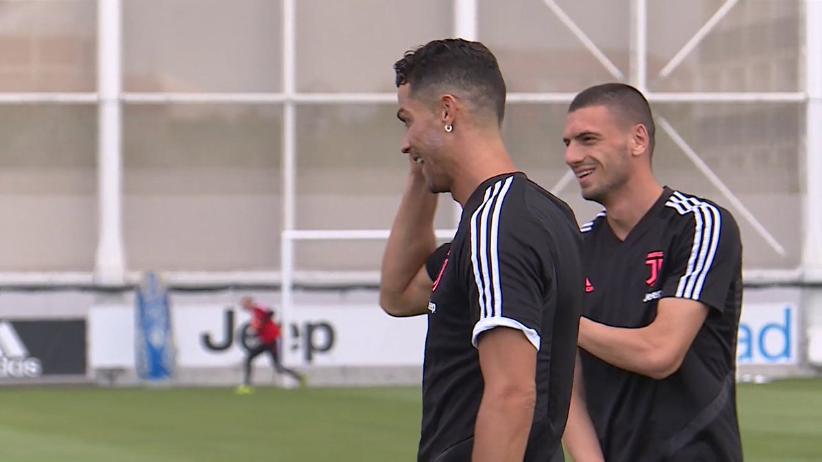 Merih Demiral, Ronaldo'yla tanıştı